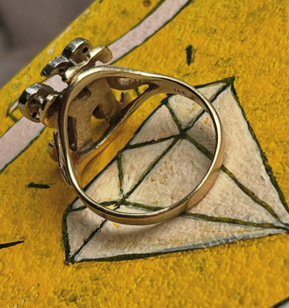 K diamond ring