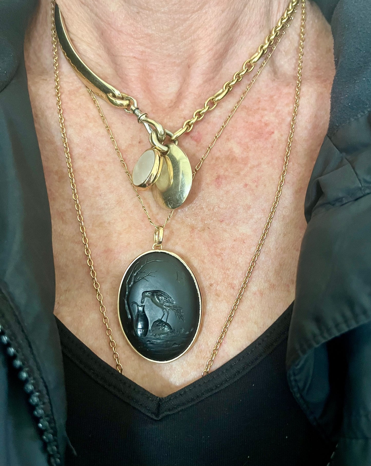 The Crow and the Pitcher onyx intaglio pendant