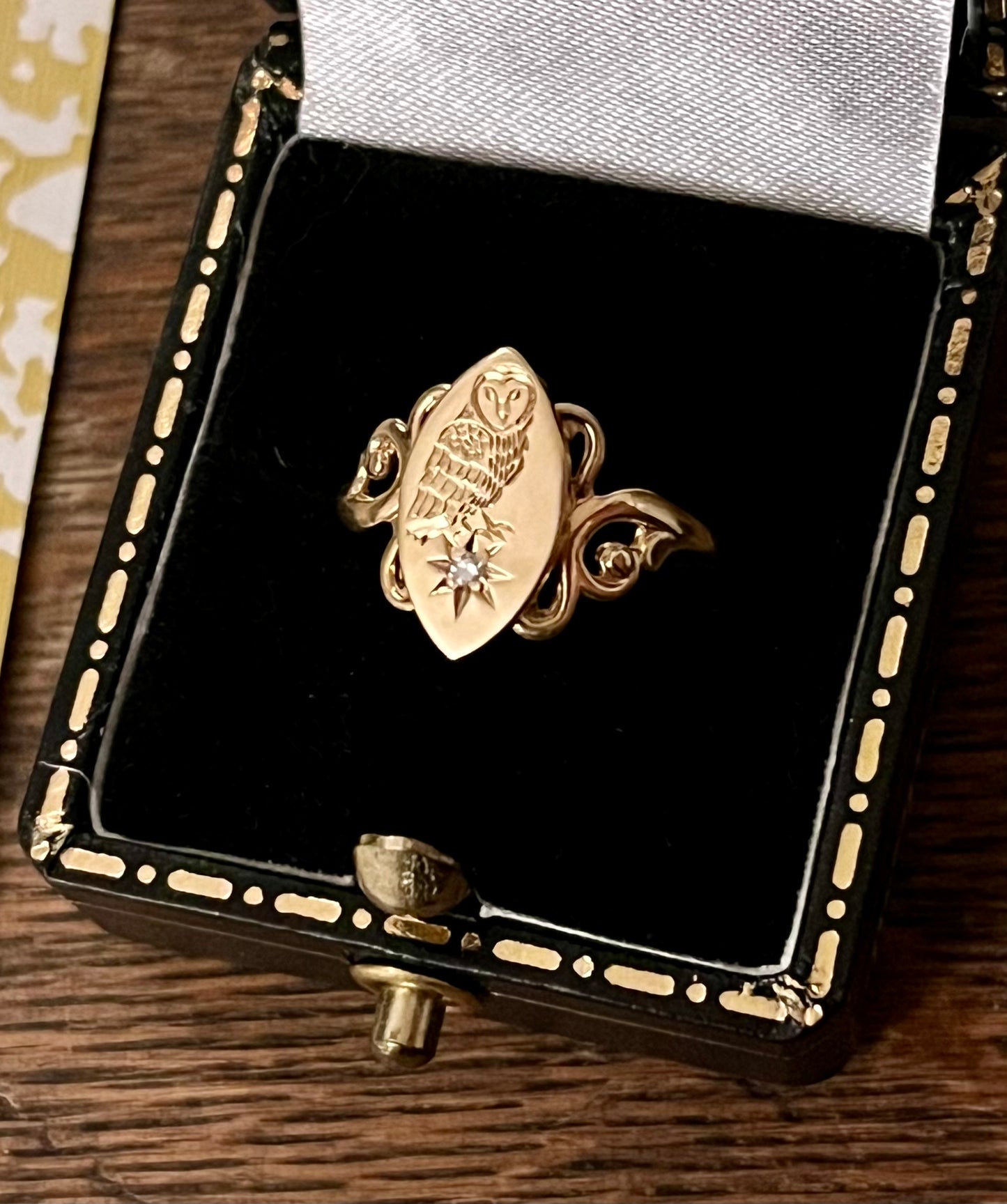 Owl and diamond small signet ring