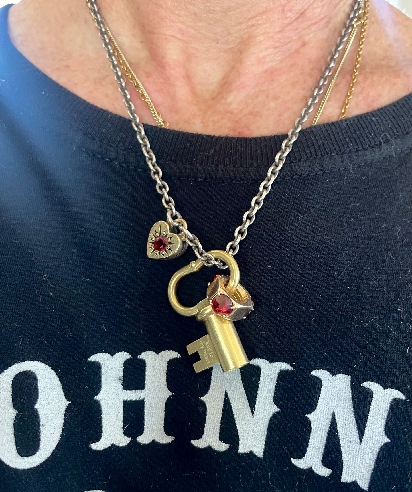 Garnet set Bottoms Up nut