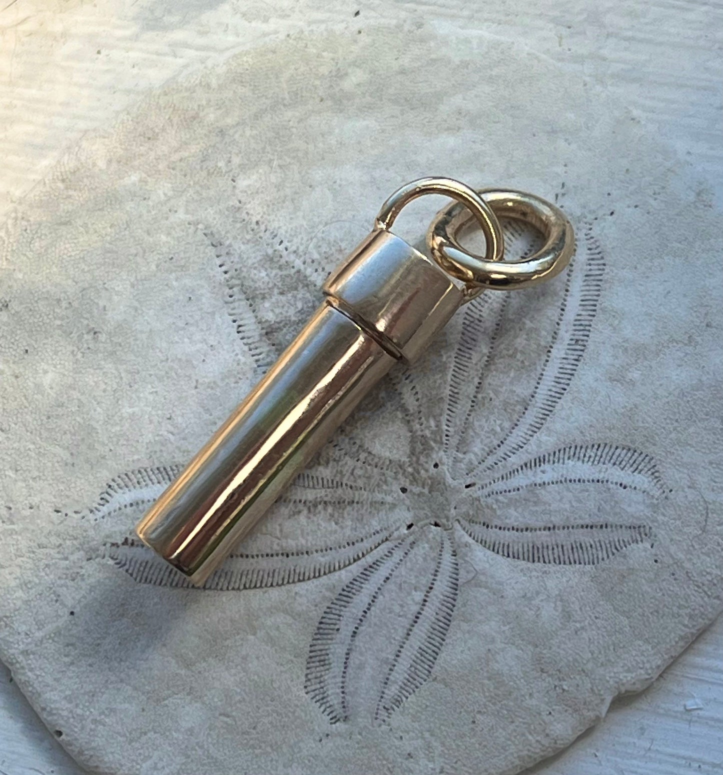 14k vessel pendant