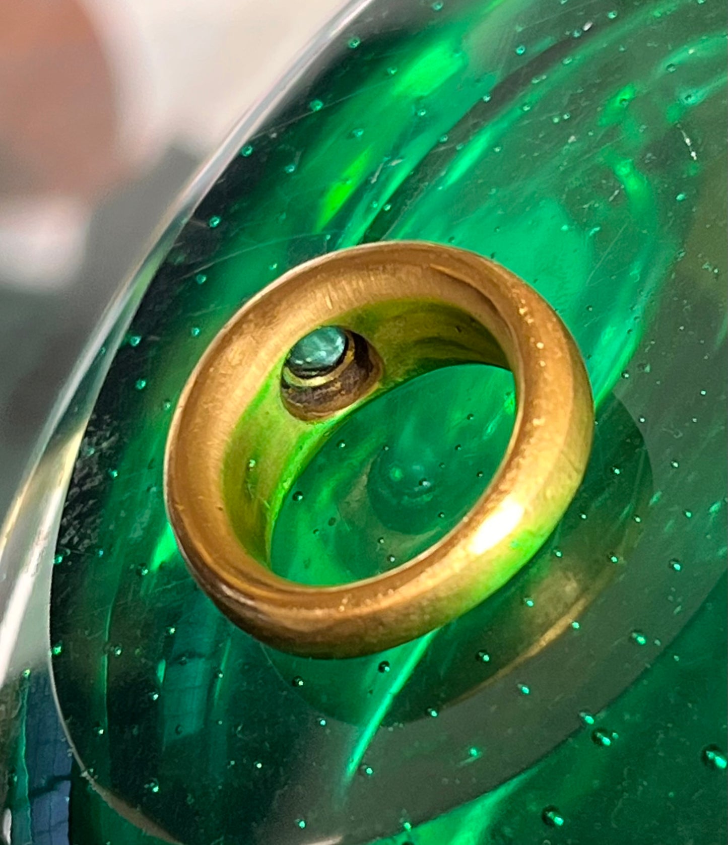 24k Emerald donut ring