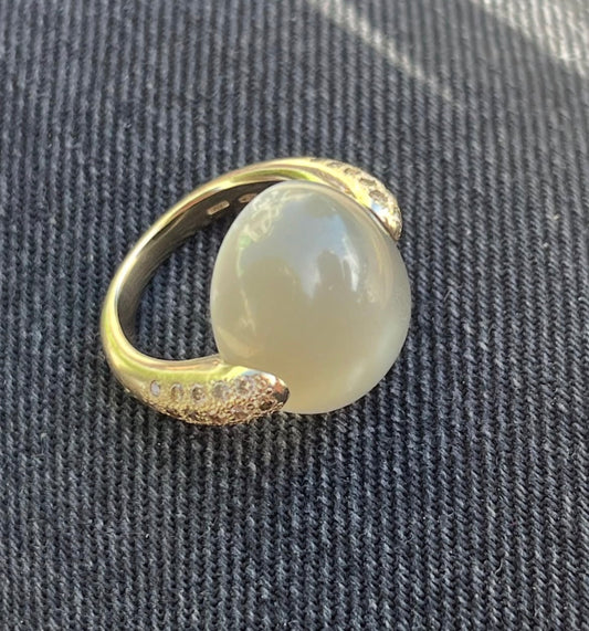 Pomellato moonstone ring
