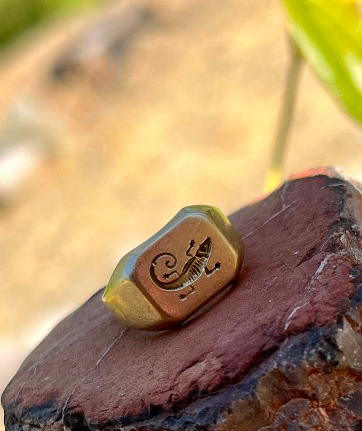 Lizard ring