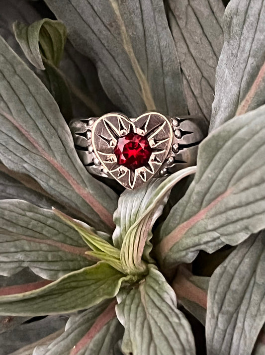 Garnet heart ring