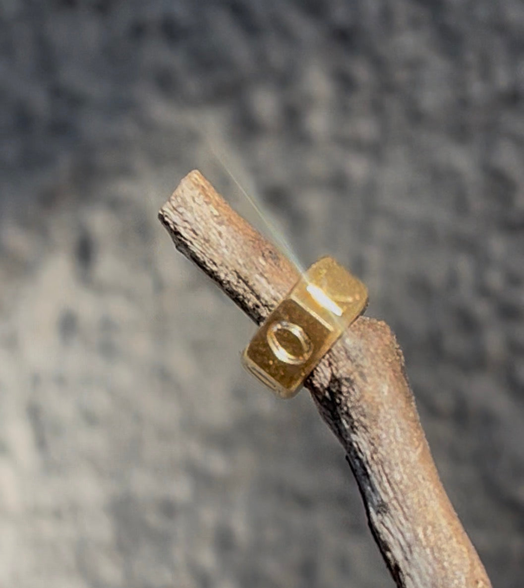 "Look Up" 14k mini nut