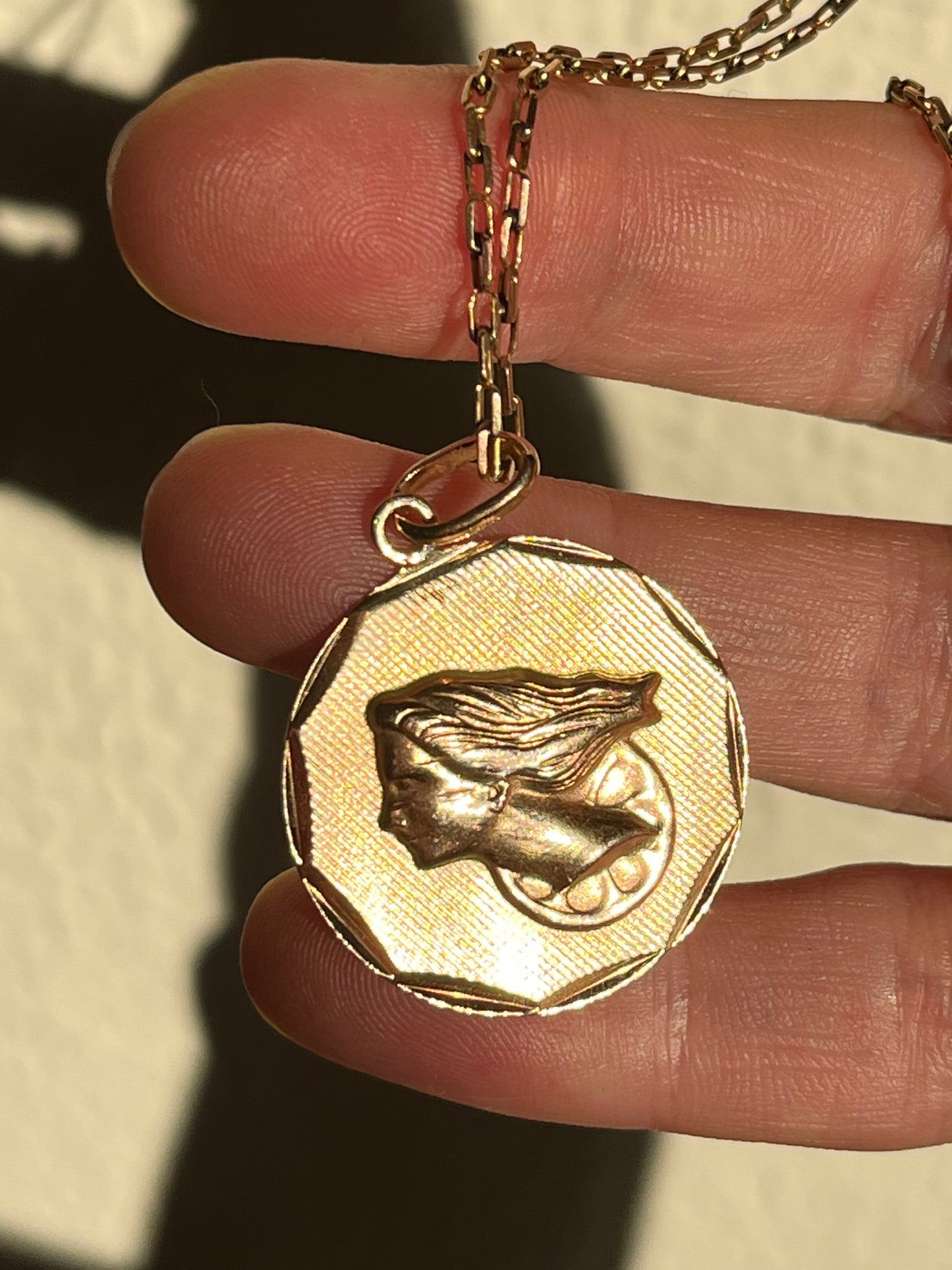 Fortuna pendant