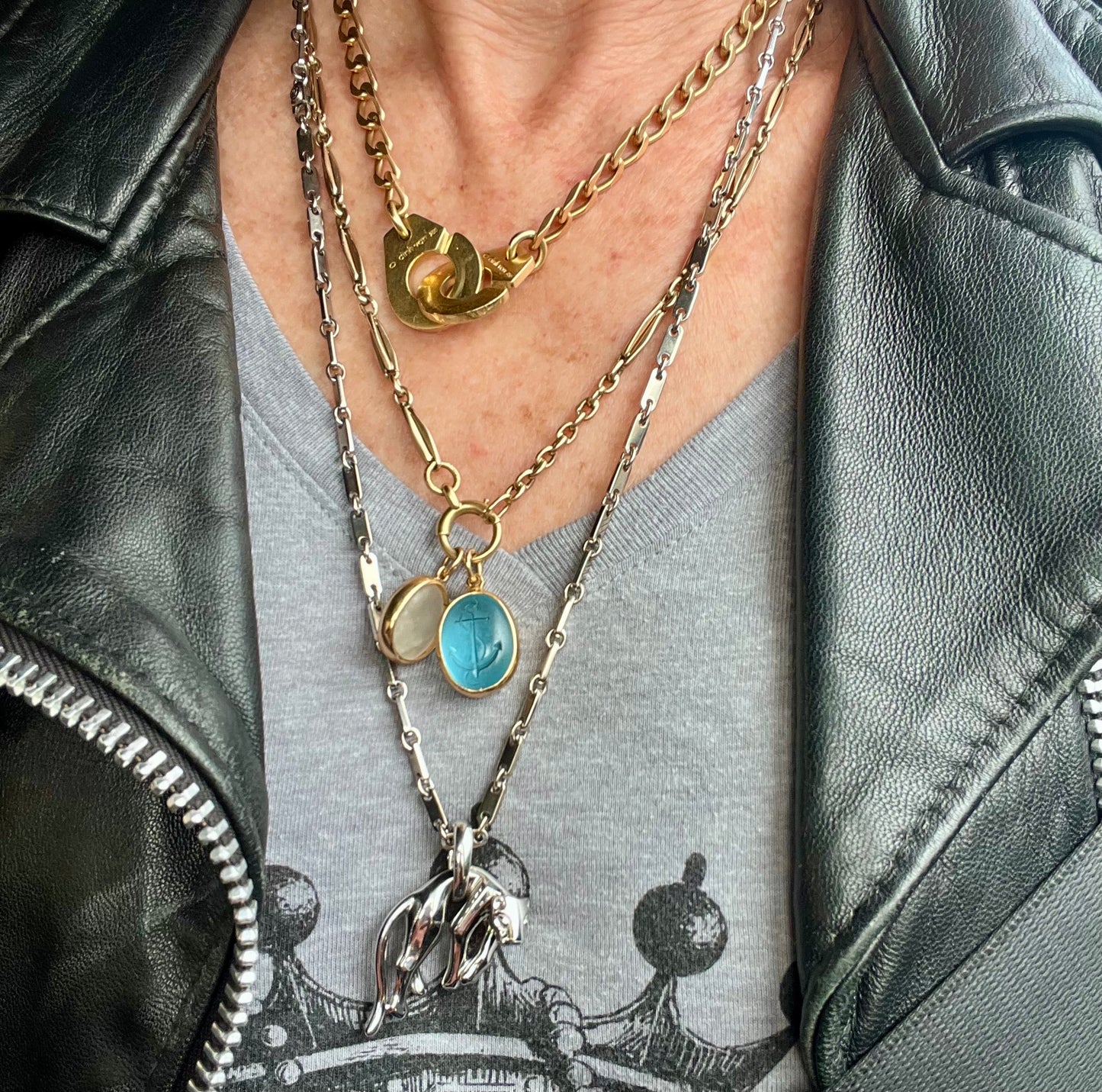 Topaz and 18k anchor pendant