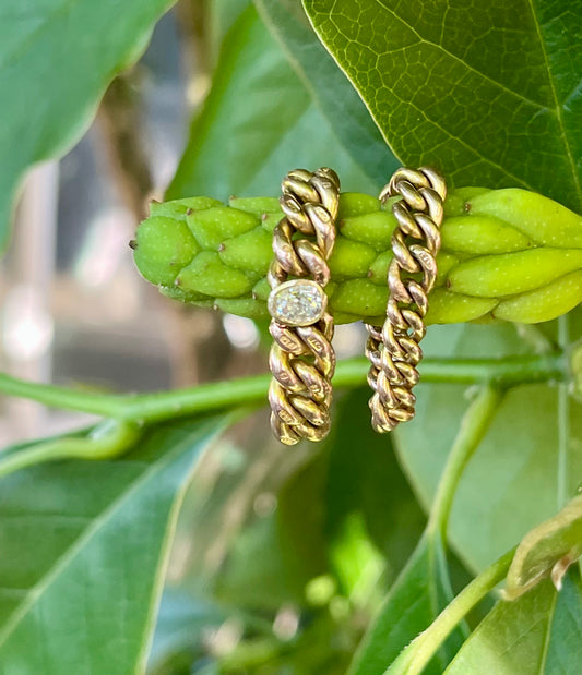 Chain ring with OMC diamond