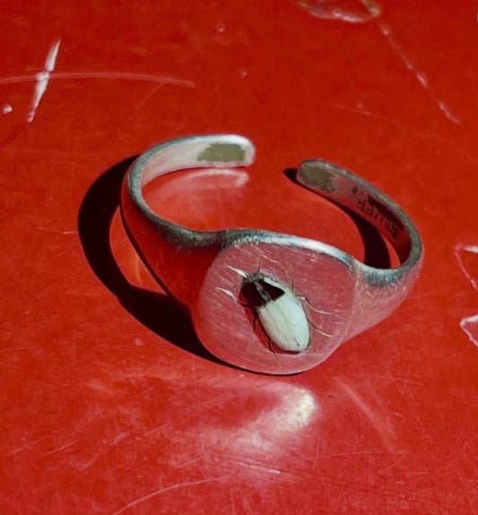 Buggy silver ring