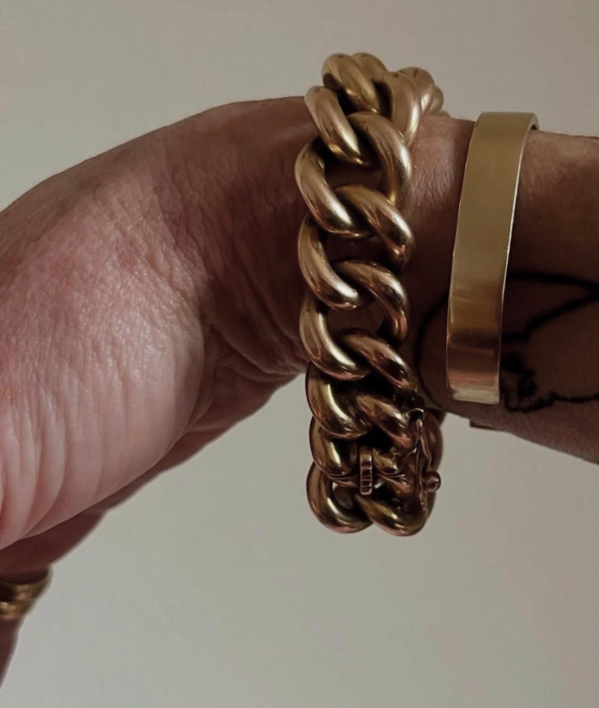 18k solid curb bracelet