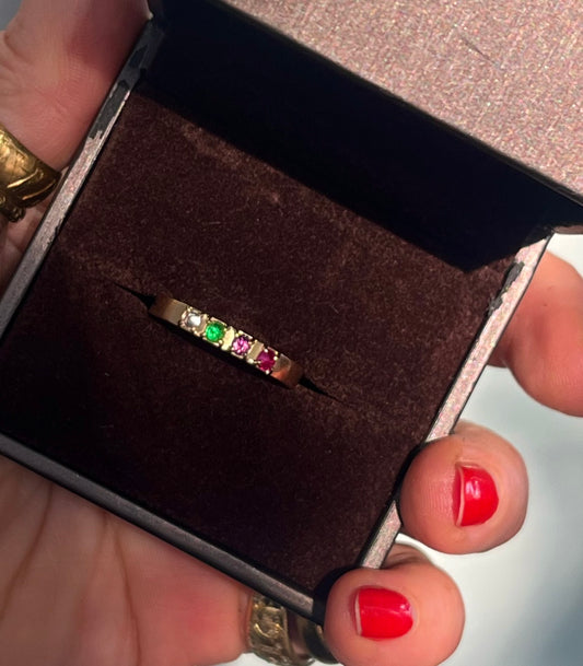 Acrostic gemstone DEAR ring