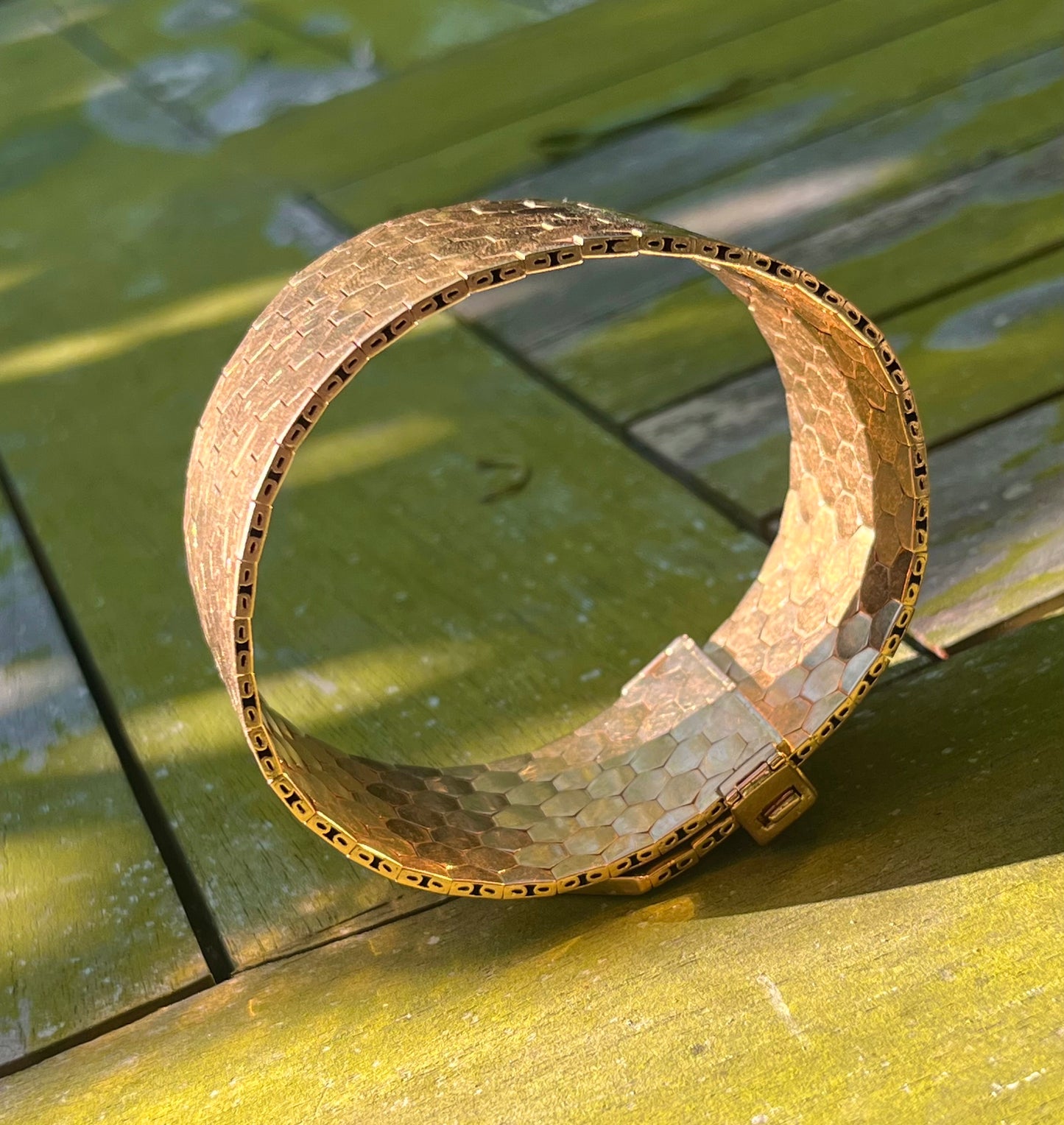 French honeycomb buckle bracelet