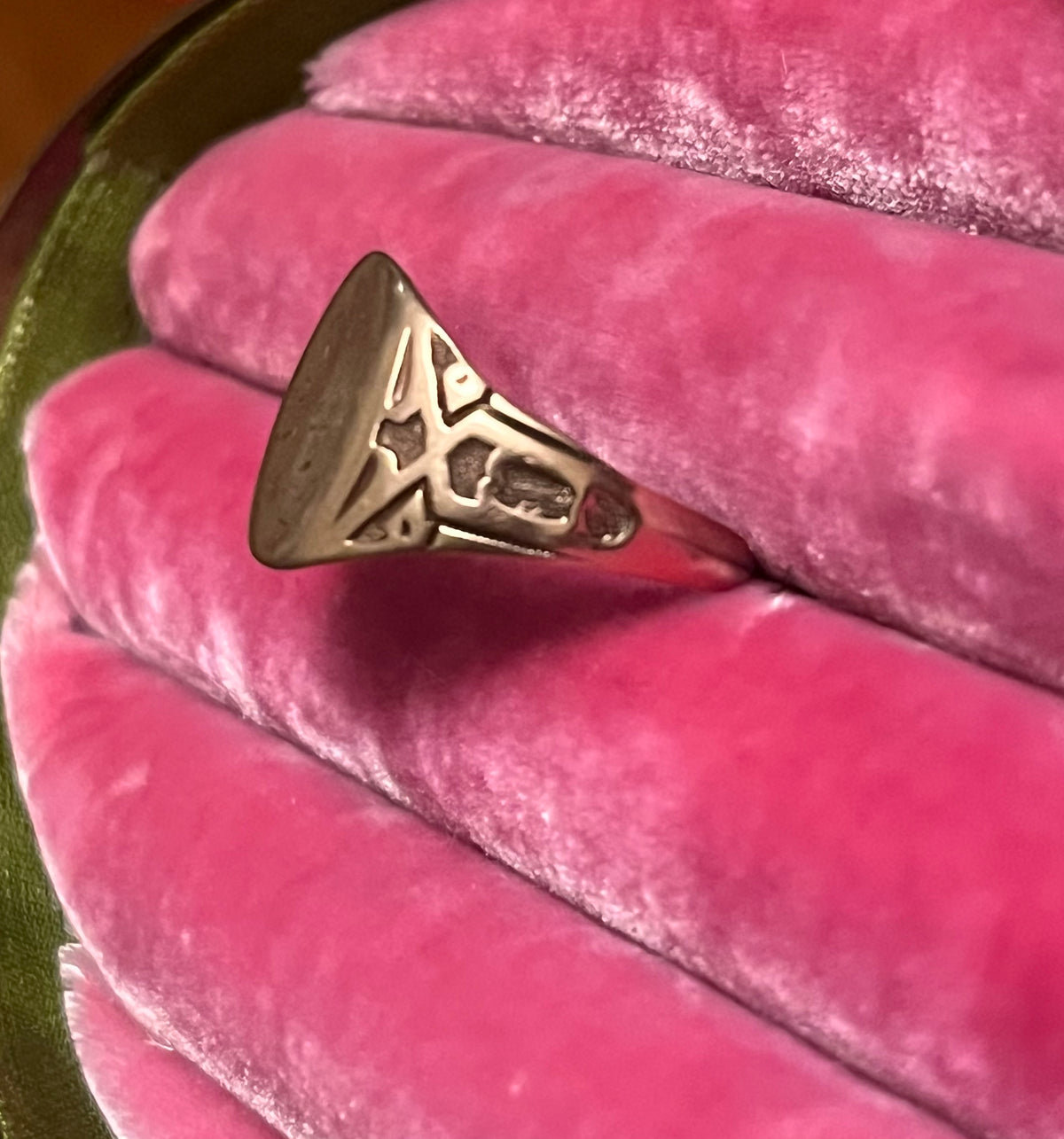 10k antique signet
