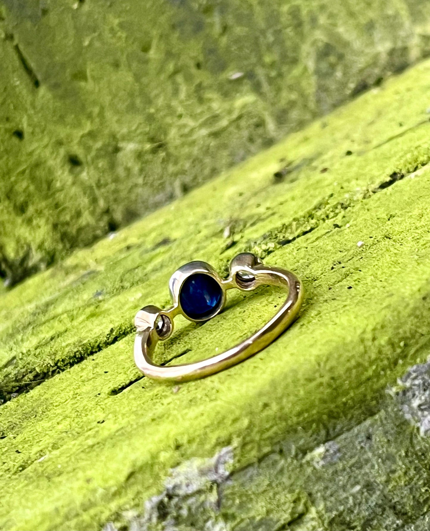 Sapphire and old cut diamond French trilogy ring