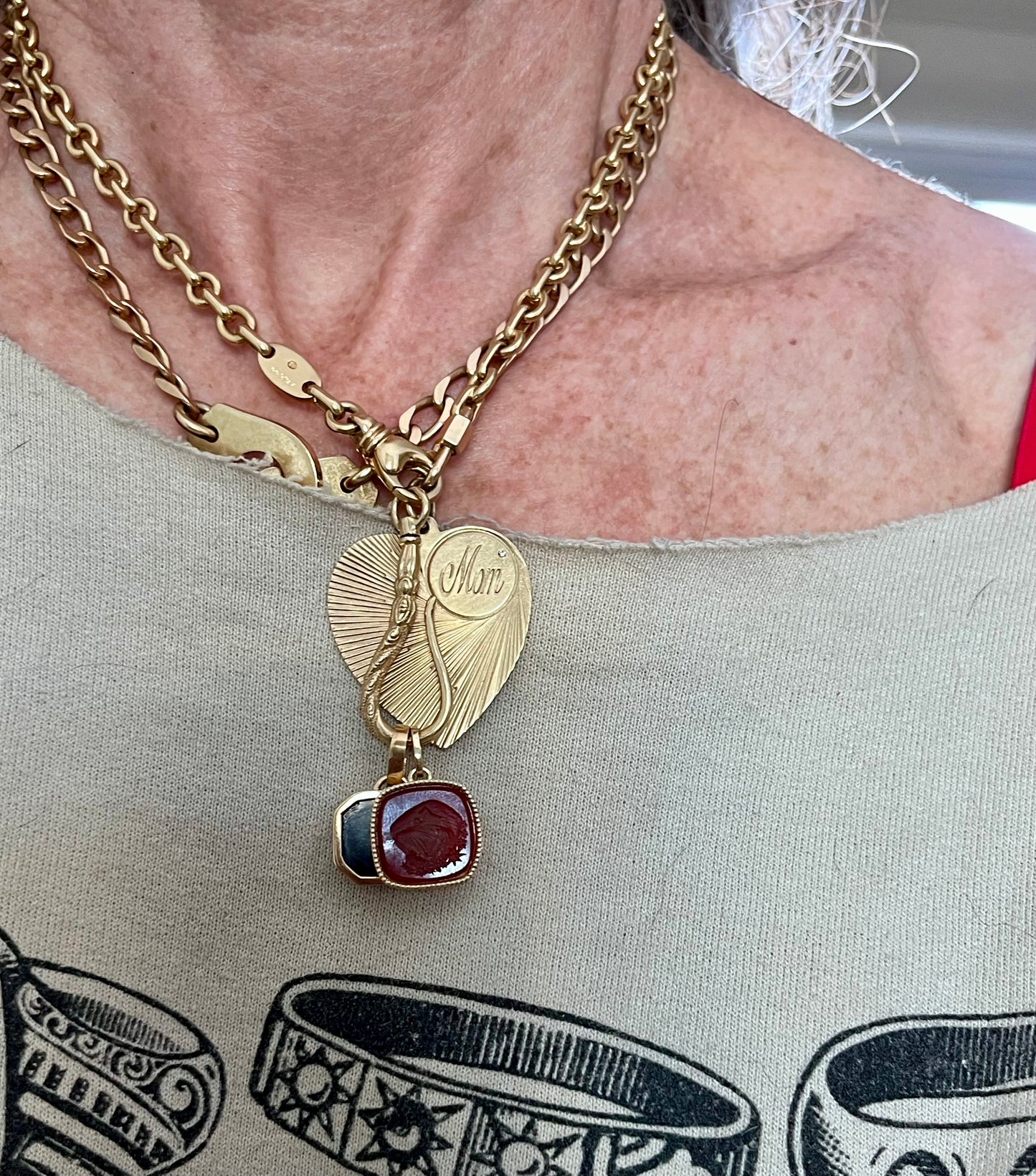 Guinea Pig intaglio pendant