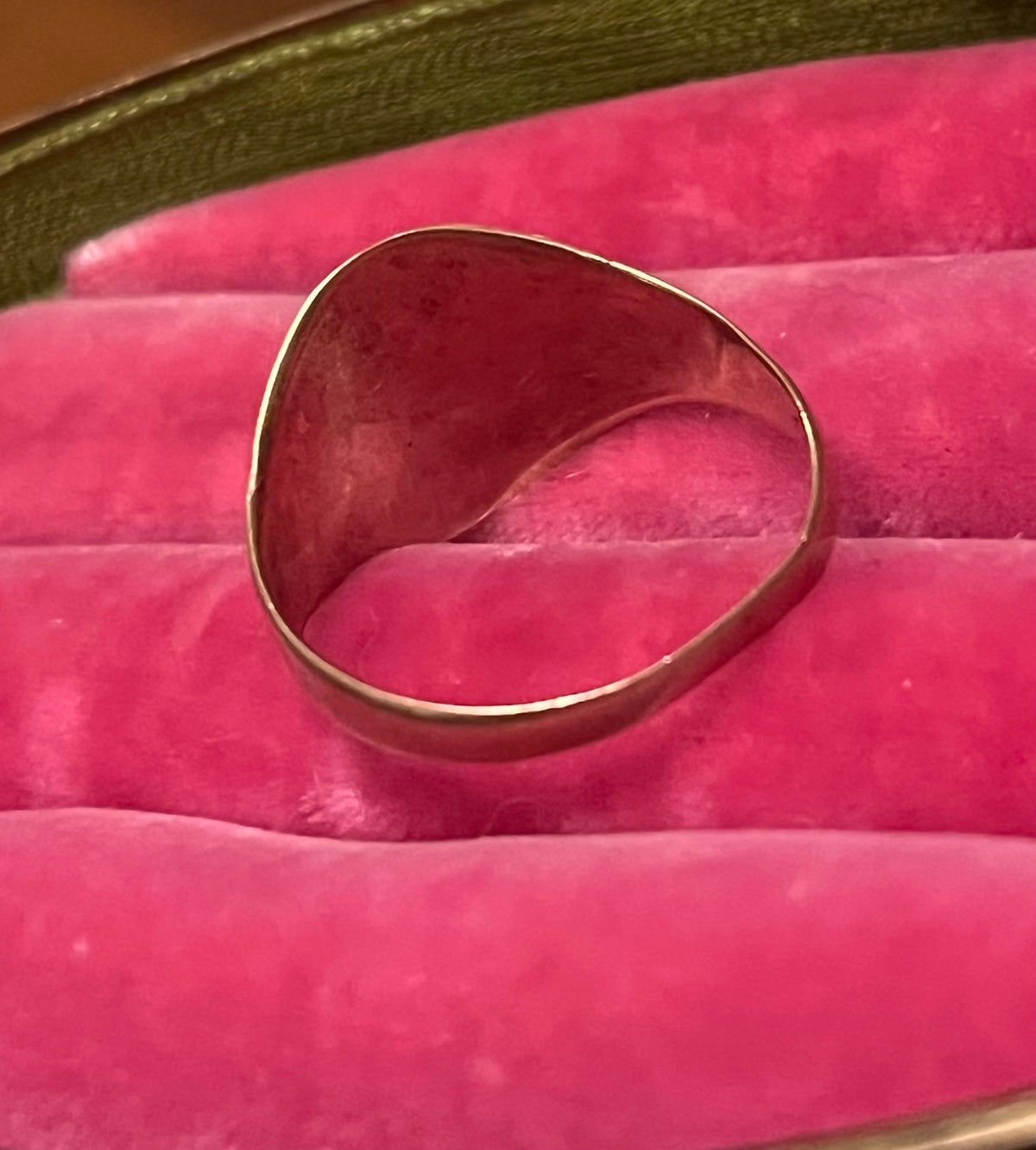 10k antique signet