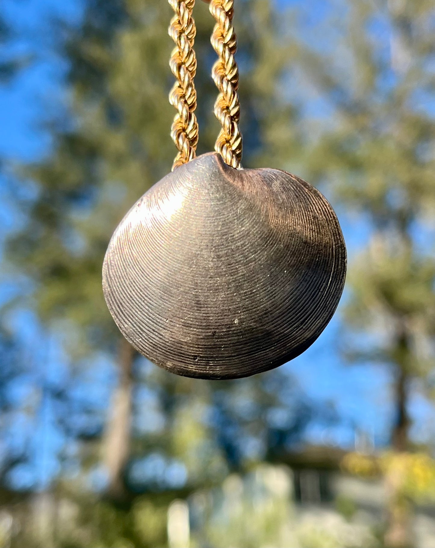 Mignon Faget vintage silver clam pendant