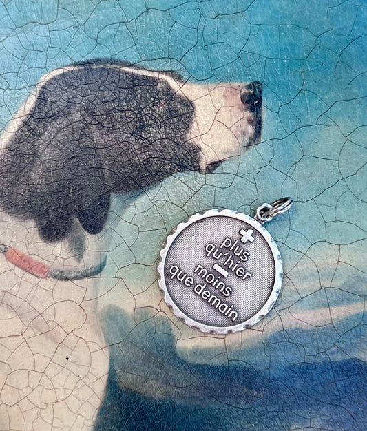 "plus qu'hier que demain" silver pendant