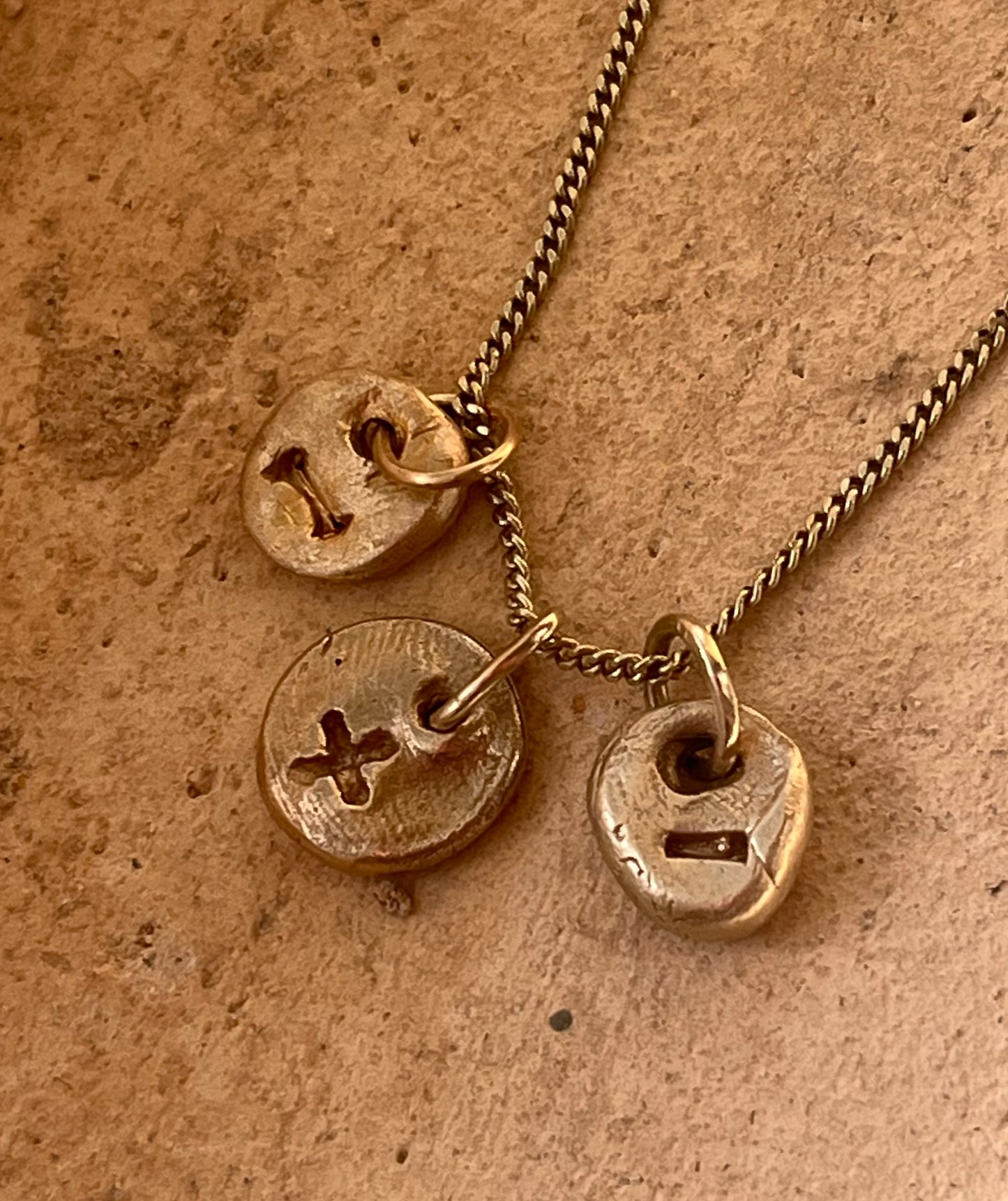 Qu'hier Que demain 14k charms