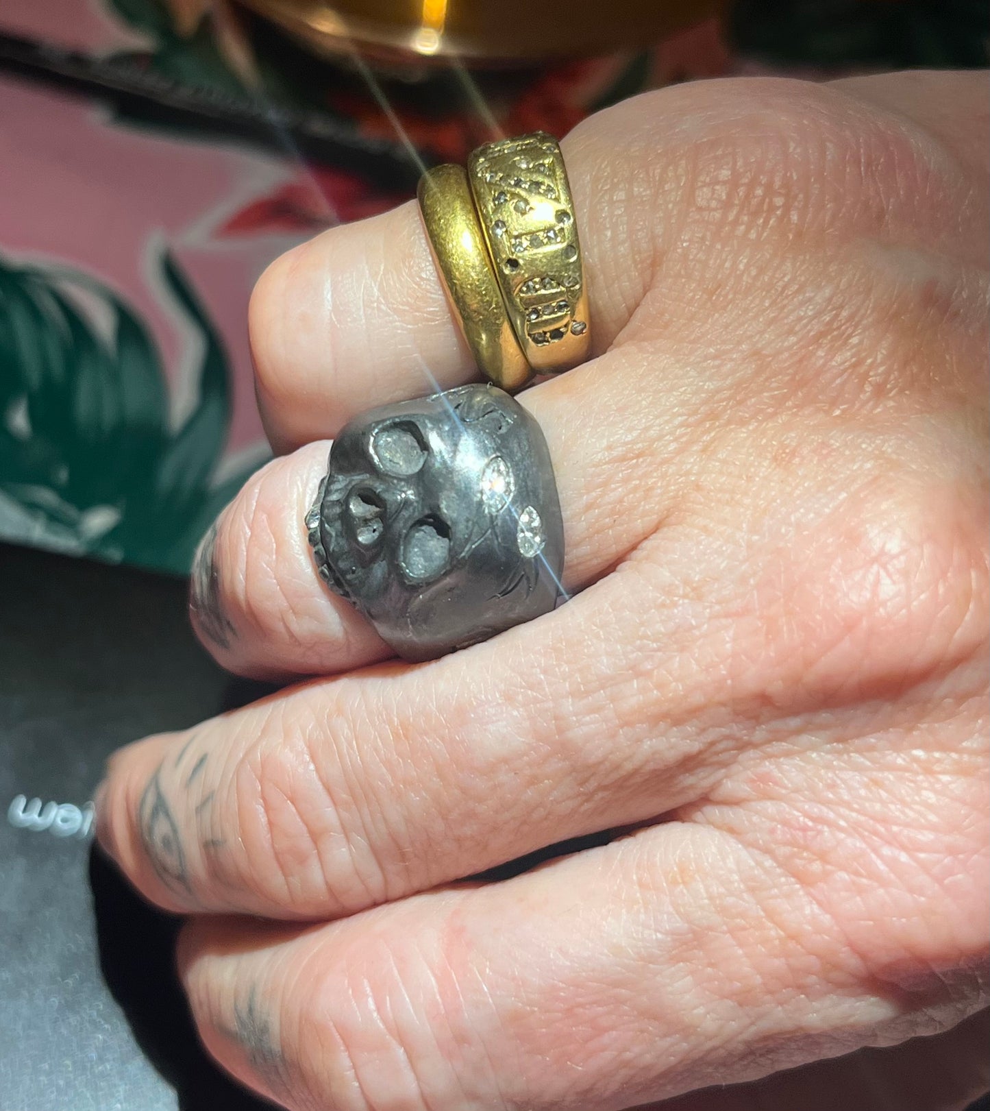 "Libérez Les sardines " skull ring