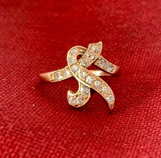 Old mine cut diamond "ribbon" ring